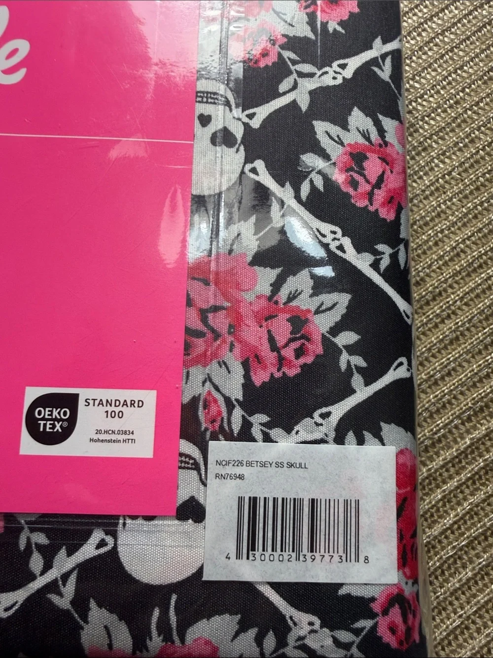 Betseyville by Betsey Johnson Queen 4 Piece Sheet Set Skull Floral Pink Black